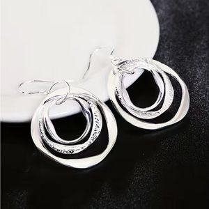 Elegant Circle Earrings